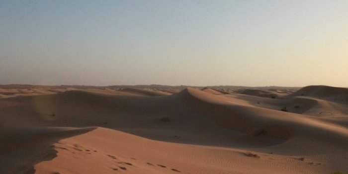 DESERT SOUS TOUS SES ANGLES